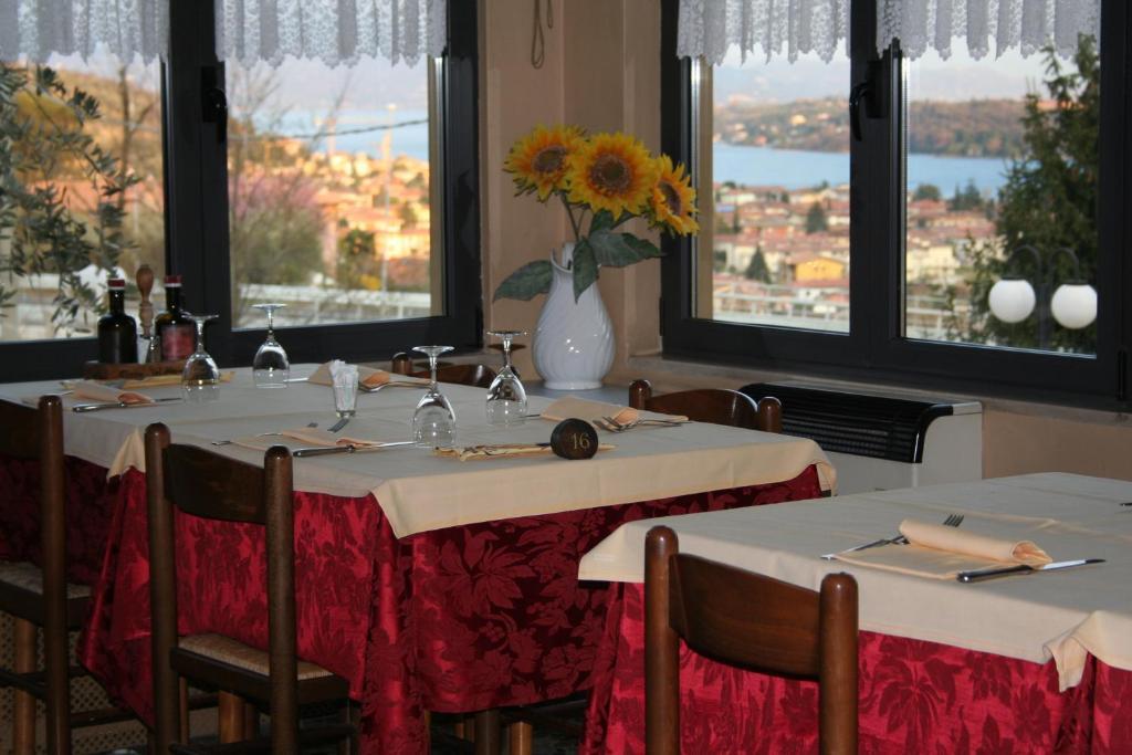 Hotel Olivi Saló Zimmer foto